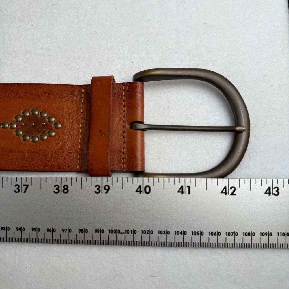 Fossil Brown Leather Studded Western Belt Womens Medium BT2986 231 Brass Buckle